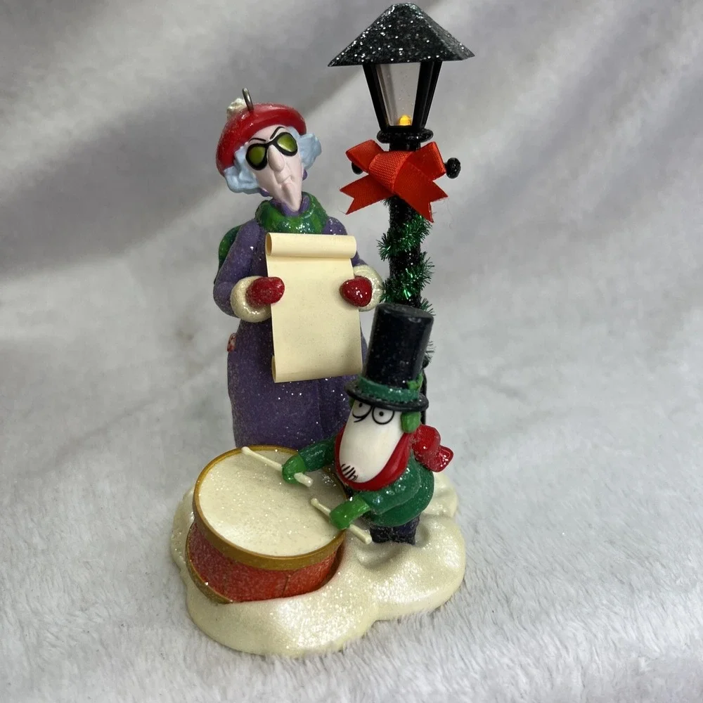 2005 Hallmark‎ Keepsake Musical Ornament Maxine The Crabby Caroler QXL7592